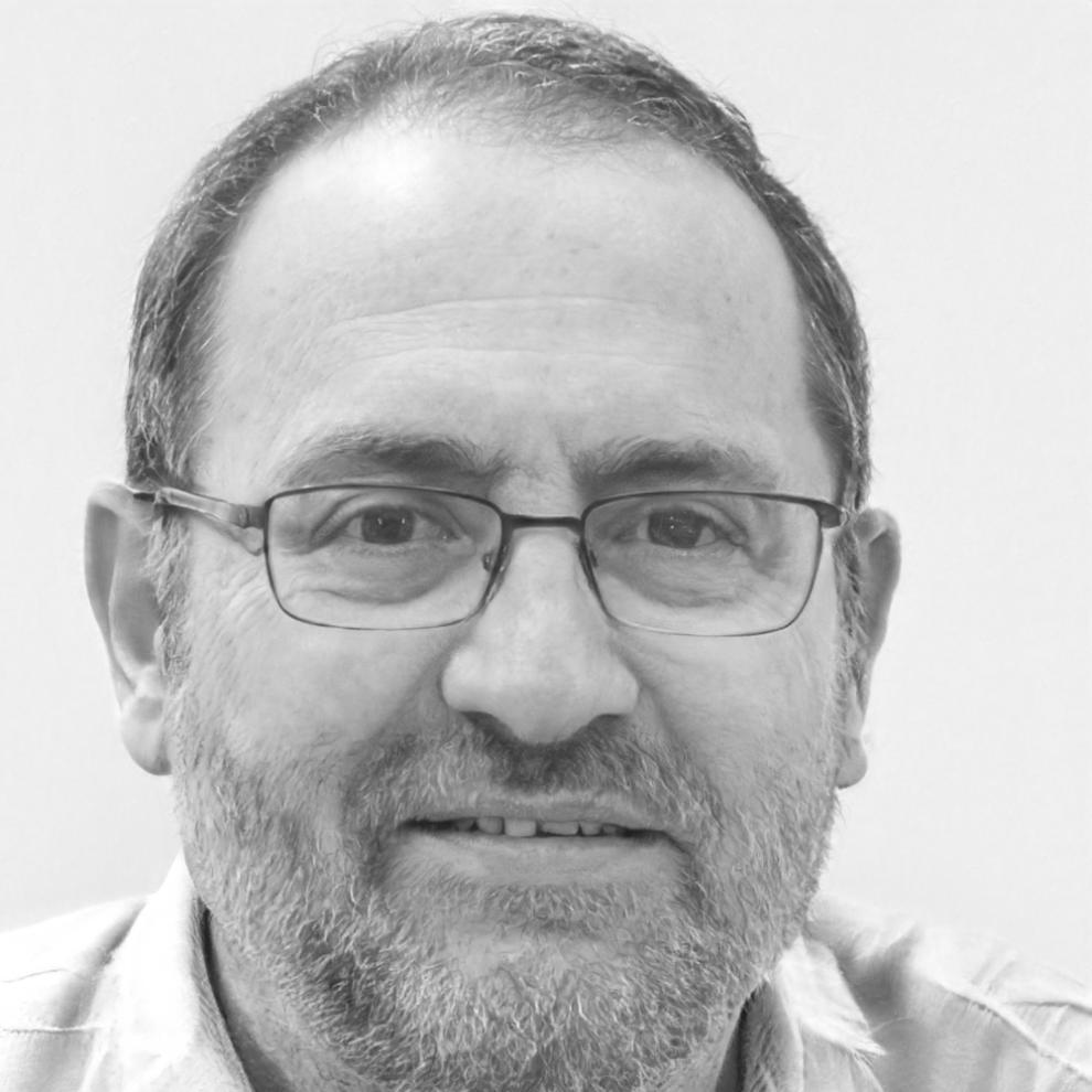 Retrato profesional de Miguel Torres